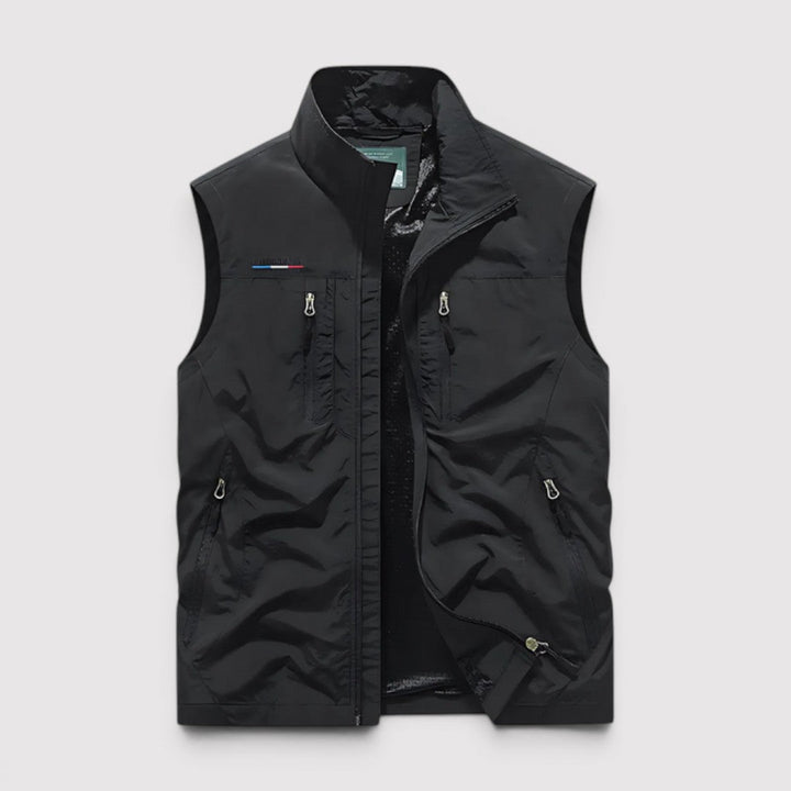 Michael Sydney men's vest with zip pockets, front view