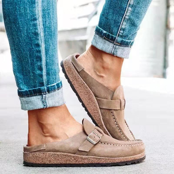 Evelyn™ | Buckle Clog Mules