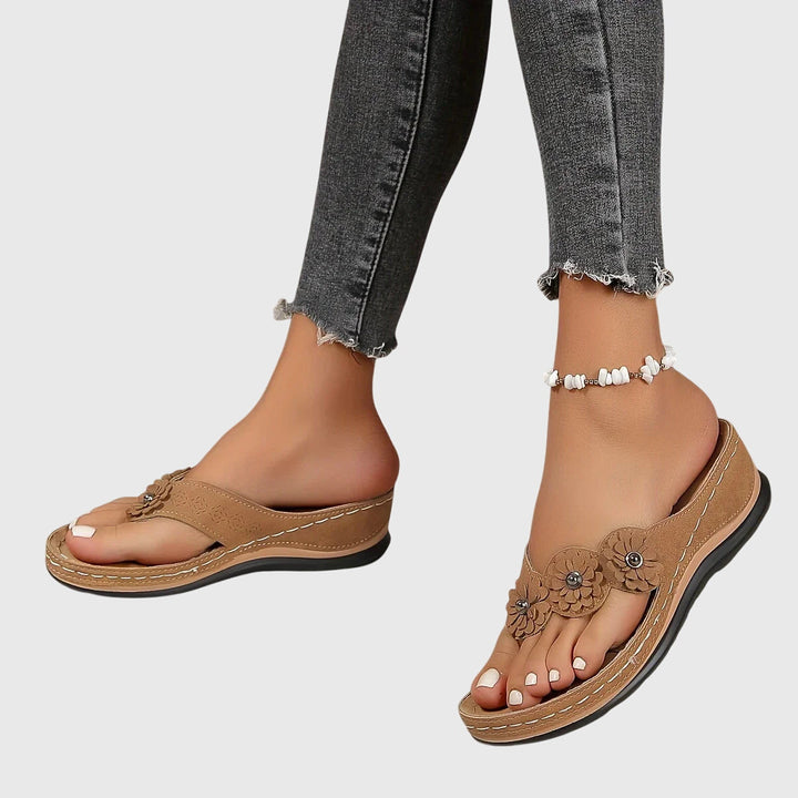 Katherine™ | Flower-Trim Flip-Flops