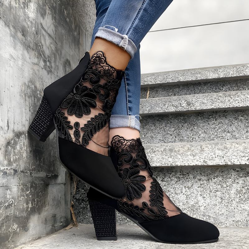 Monica™ | Wide-Fit Comfort Heels