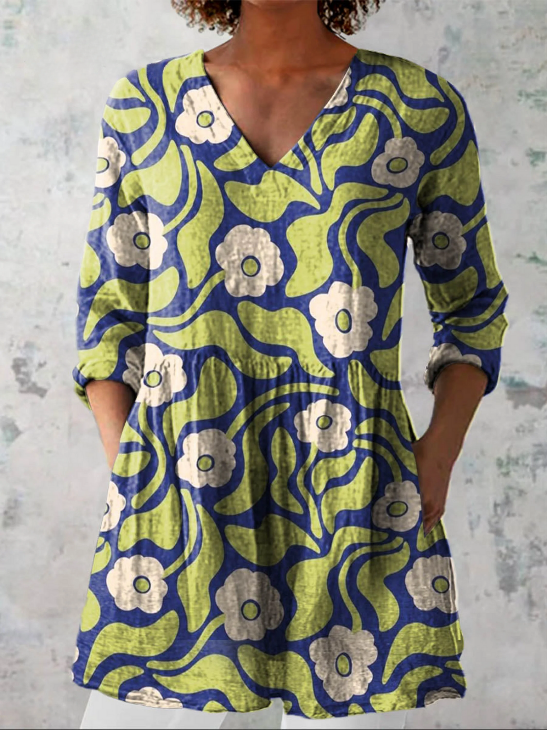 Renae Retro Flower Wave Tunic Blouse
