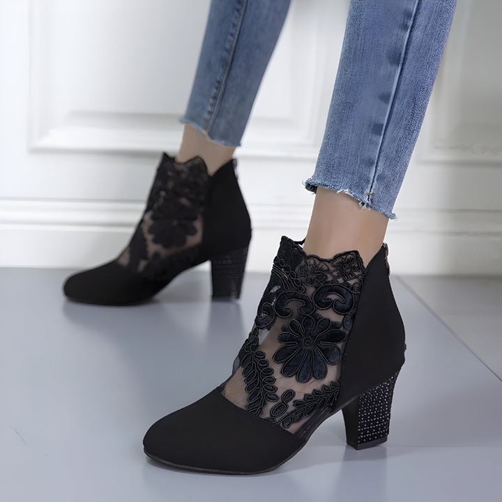 Monica™ | Wide-Fit Comfort Heels