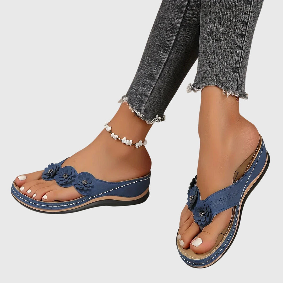 Katherine™ | Flower-Trim Flip-Flops