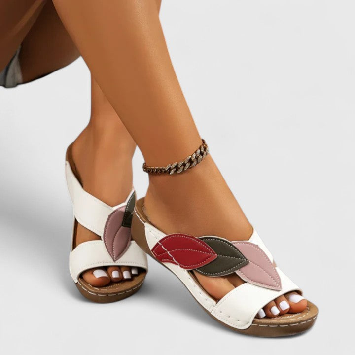 Amy™ | Leaf-Print Comfort Sandals