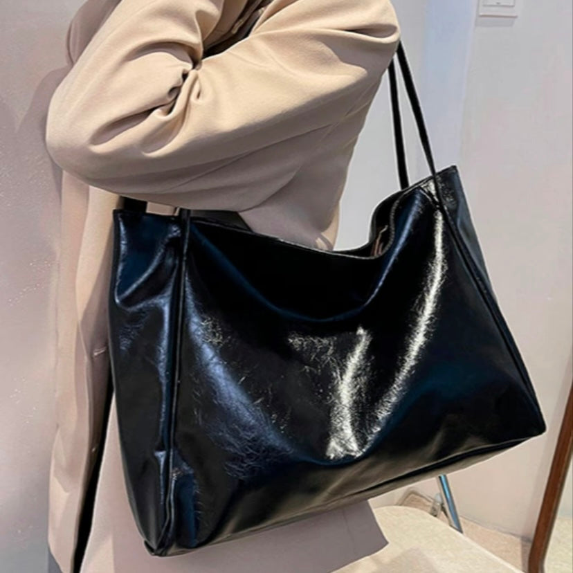 Lucinda™ | Glossy Finish Shoulder Bag
