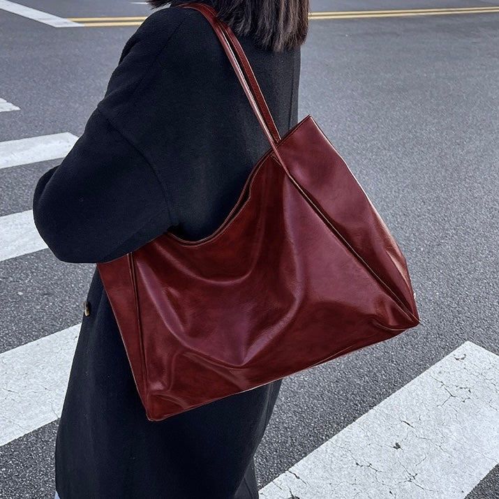 Lucinda™ | Glossy Finish Shoulder Bag