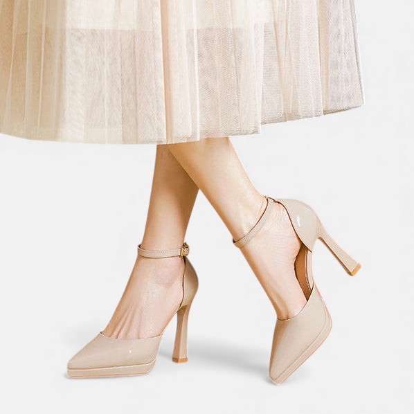 Lori™ | Pointed Ankle-Strap Pumps