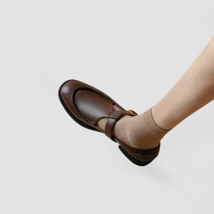Lynn™ | Round-Toe Mary Jane Shoes