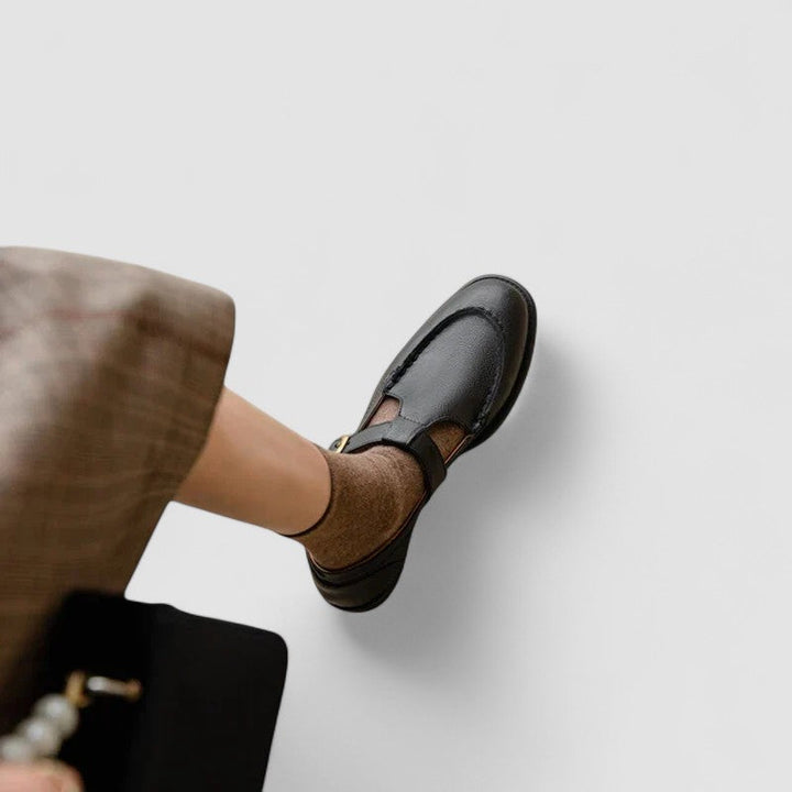 Lynn™ | Round-Toe Mary Jane Shoes