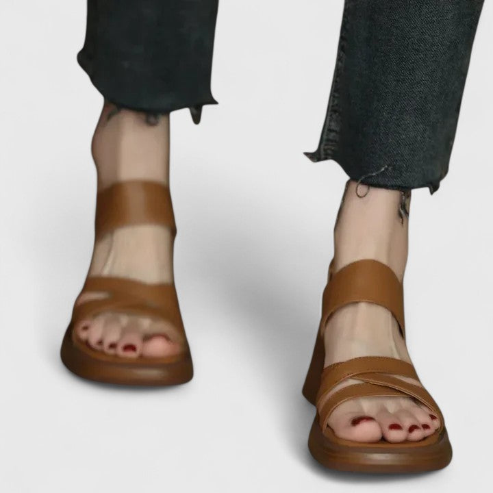Peggy™ | Cross-Strap Sandals
