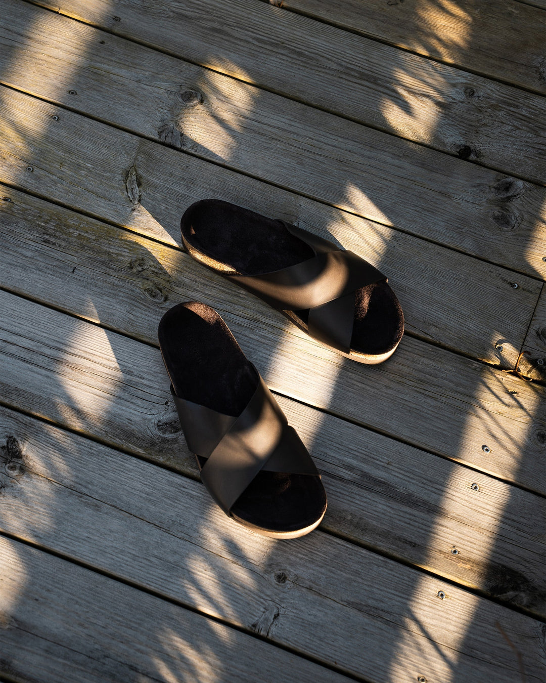 Michael Sydney men's dark brown sandal, front view