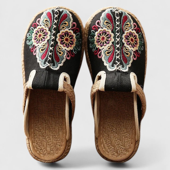 Regina™ | Embroidered Flat Sandals