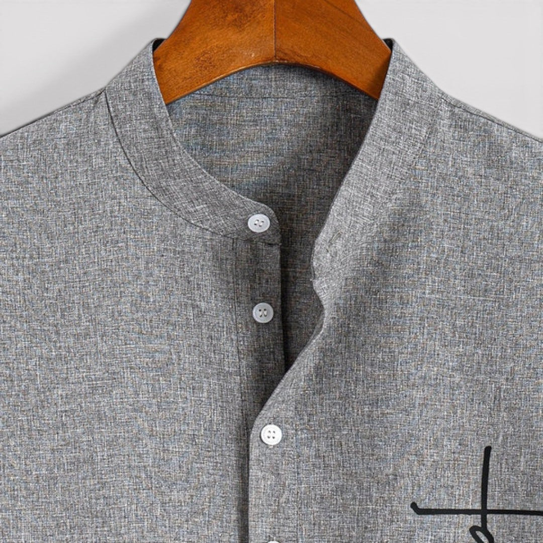Michael Sydney men's lightweight collared shirt, front view