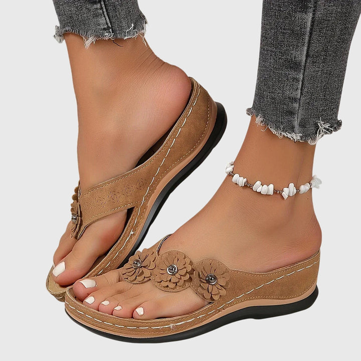Katherine™ | Flower-Trim Flip-Flops
