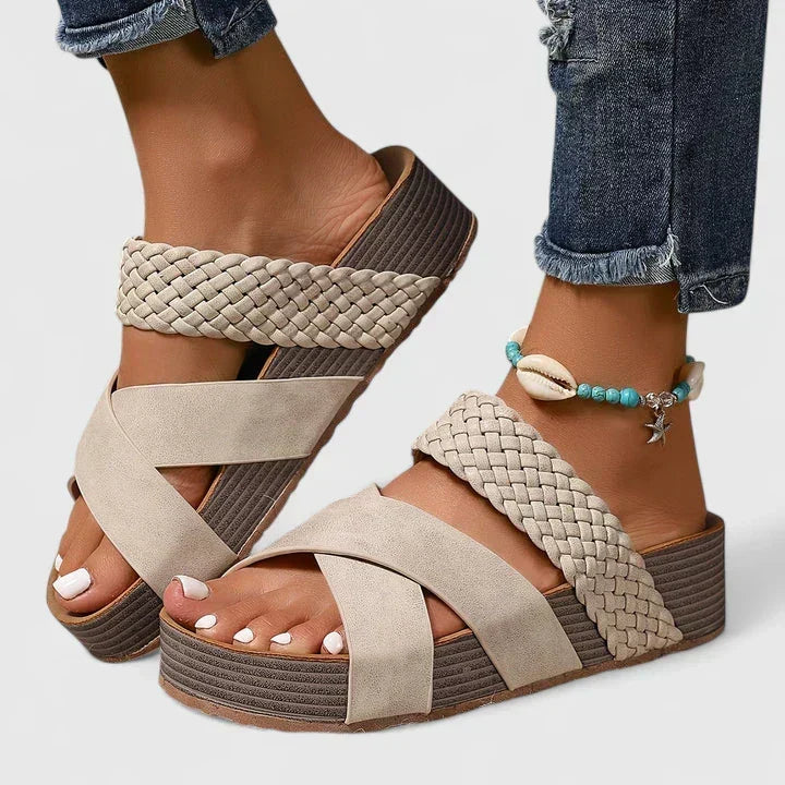 Nadia™ | Woven Comfort Sandals