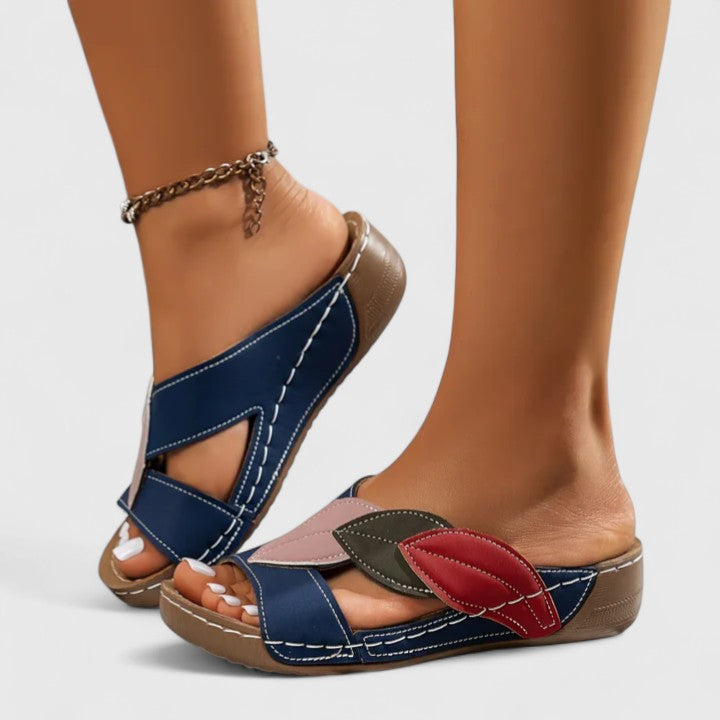 Amy™ | Leaf-Print Comfort Sandals