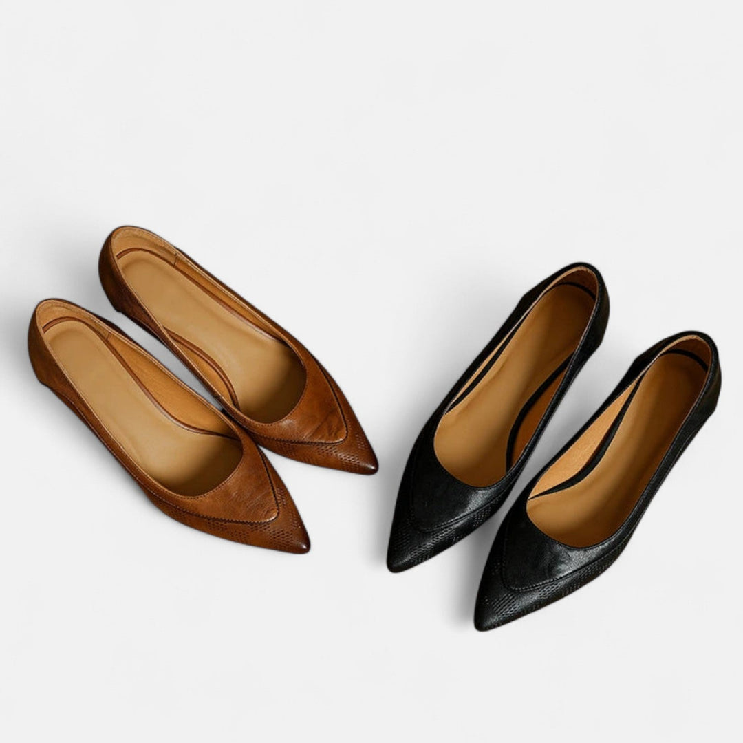 Sandra™ | Pointed Kitten-Heel Pumps