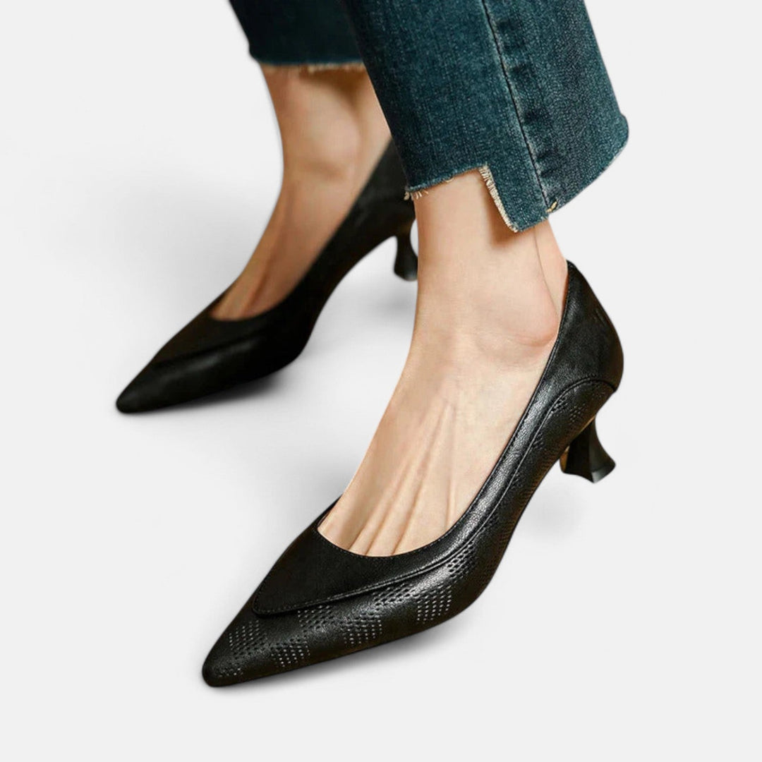 Sandra™ | Pointed Kitten-Heel Pumps