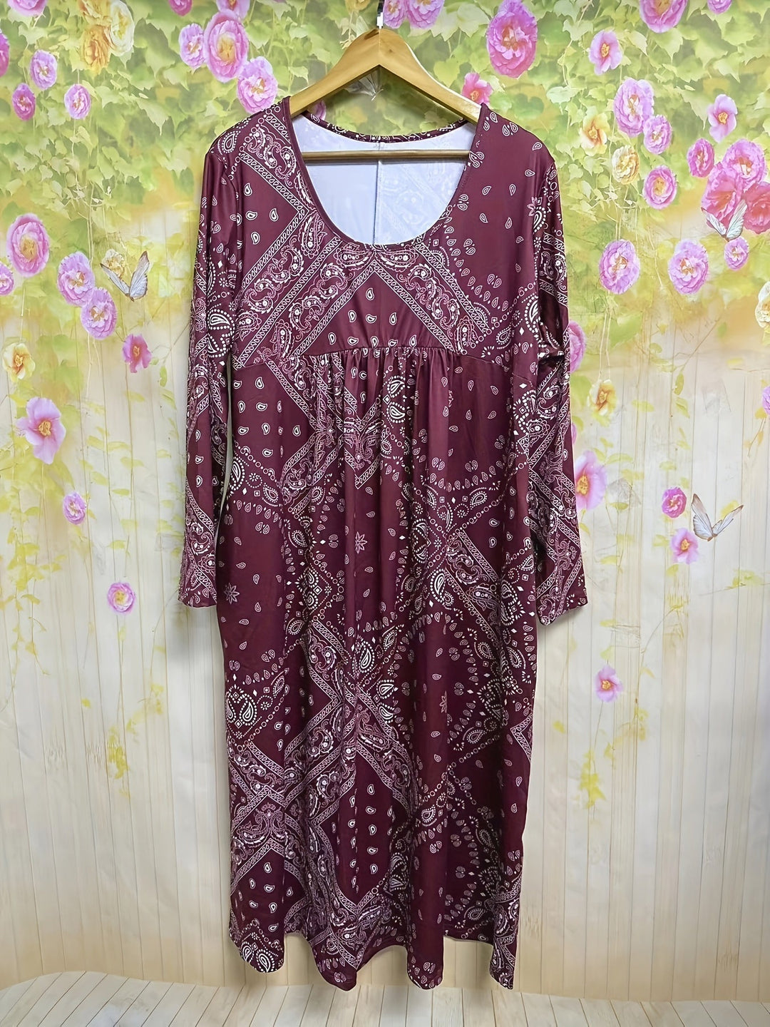 Maria™ | Long Sleeve Paisley Midi Dress