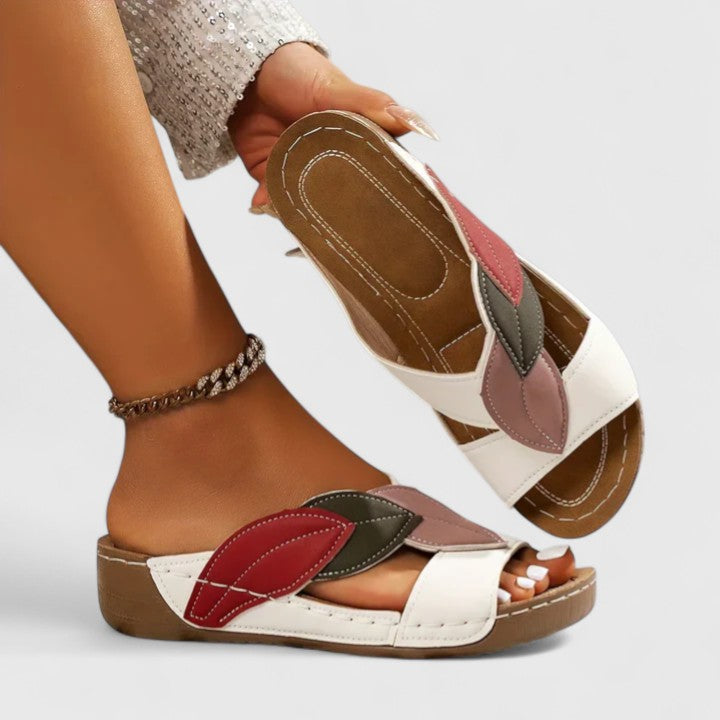 Amy™ | Leaf-Print Comfort Sandals
