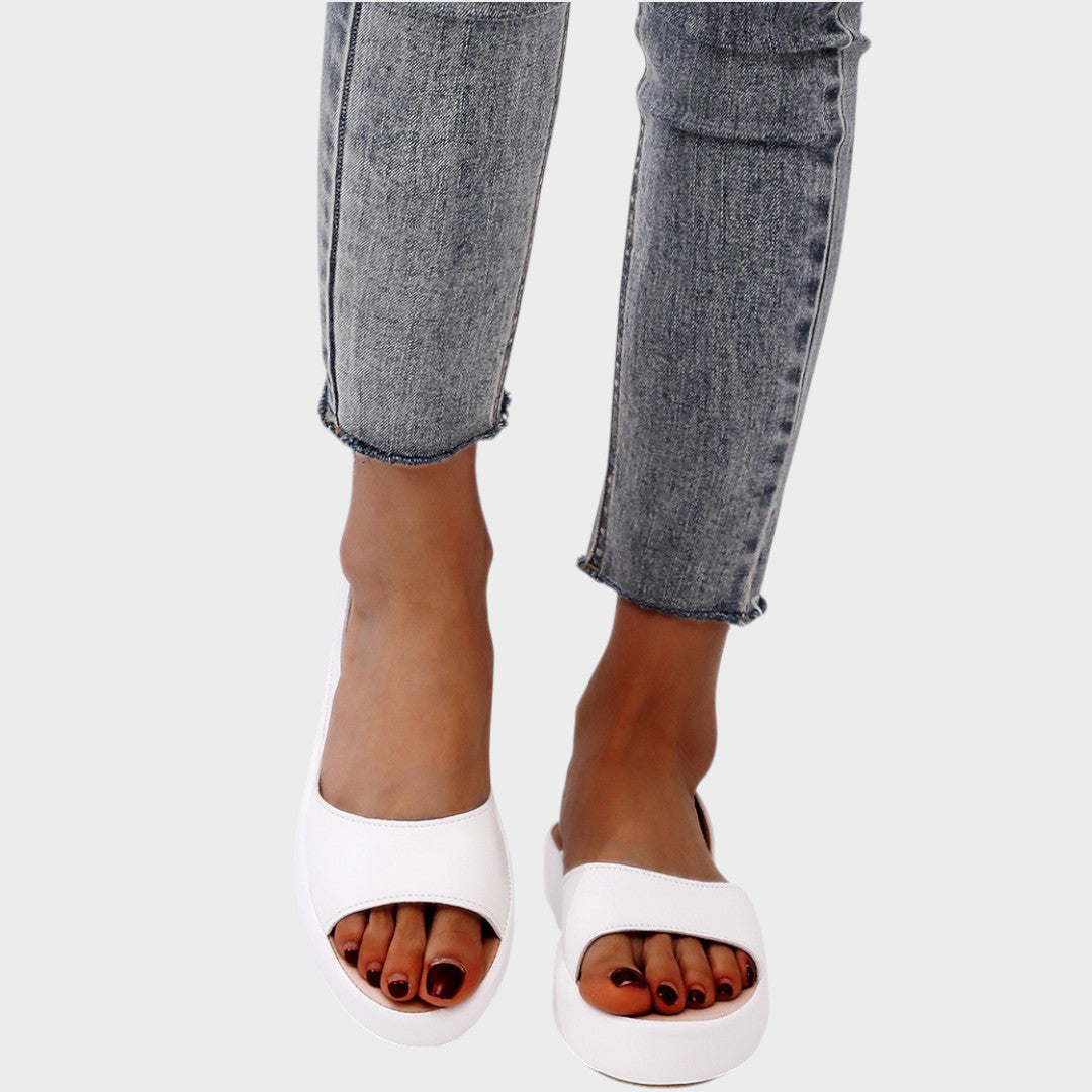 Sylvia™ | Lightweight Orthopaedic Sandals