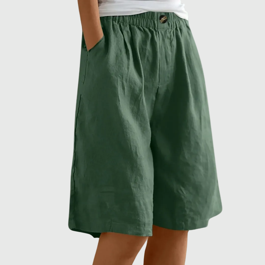 Wide-leg bermuda shorts in green